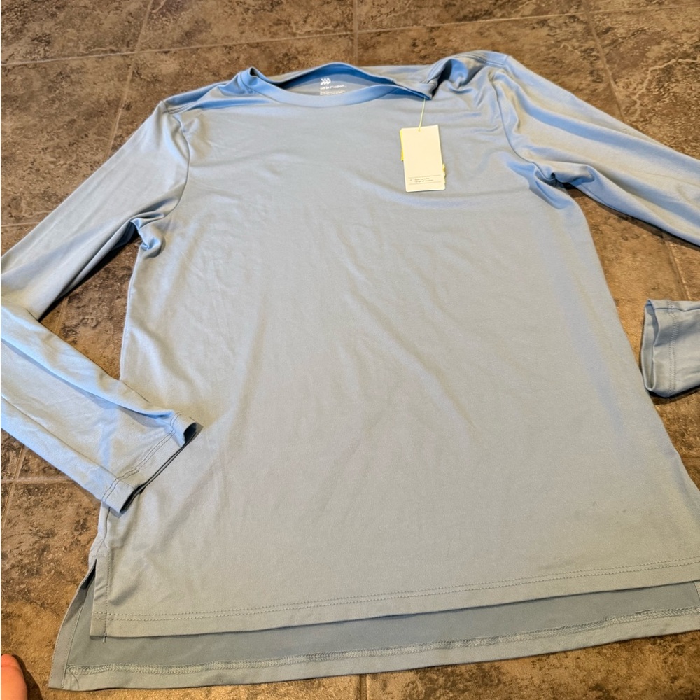 🍔Light Blue all in motion Long Sleeve Shirt